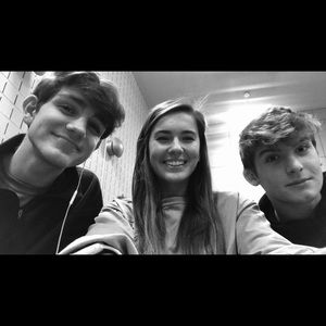 Meet your Posher, Kenzi